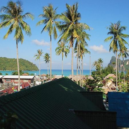 October Hostel Koh Koh Phi Phi Don Extérieur photo
